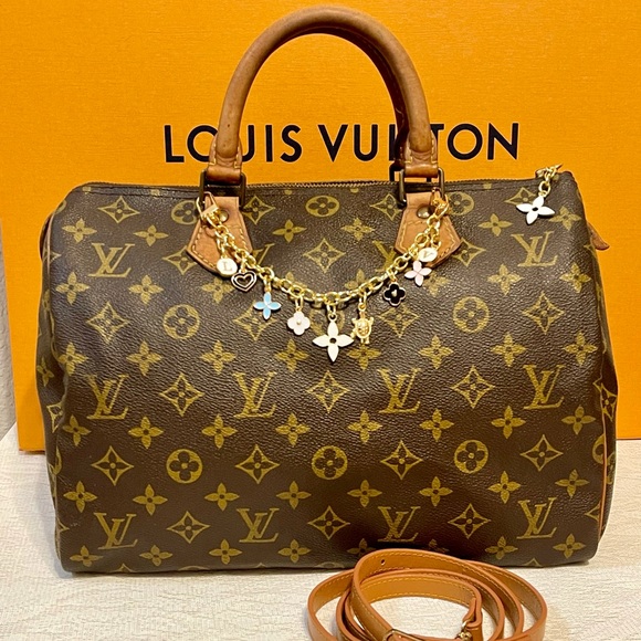 Louis Vuitton Handbags - 👜💯% Authentic LV Speedy 30 Bag